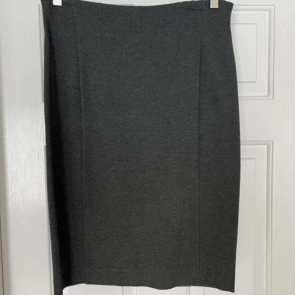 Ann Taylor gray pencil skirt, size 4